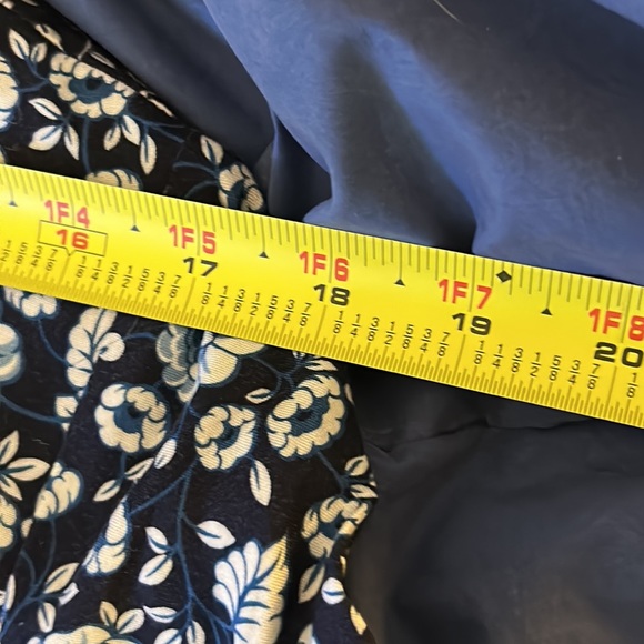 One length dress size 16 P color blue, white floral pattern - Picture 7 of 10